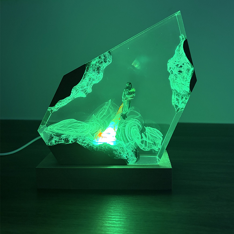 Фигурка-ночник в стиле научно- – обзор и цена Resin Art Baby